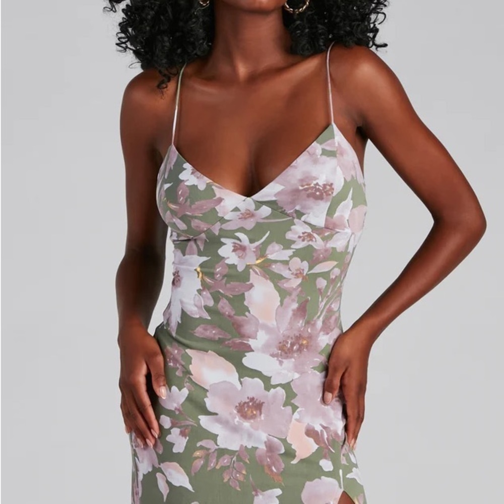 Windsor dress sage green floral maxi dress side slit size Medium new with tags l - Picture 3 of 7